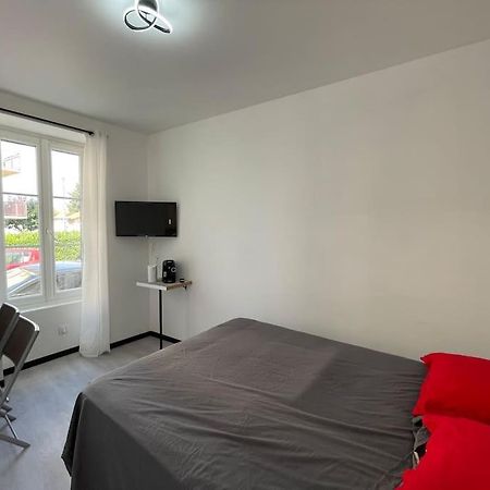 Studio A2 18M2 Cosy 5Minutes Gare Parking Gratuit Rue De La Mure Roanne Exterior photo